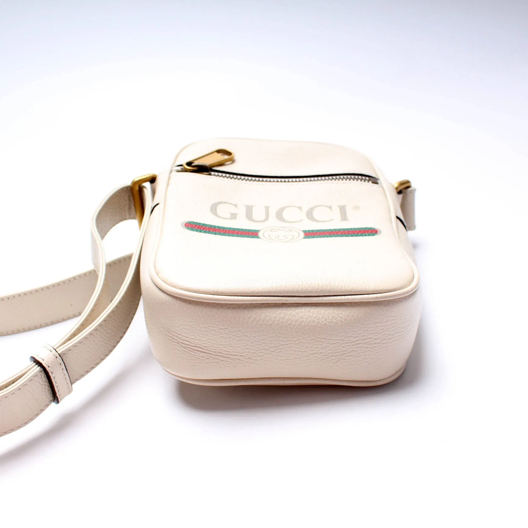 574803 Retro Logo Small Messenger