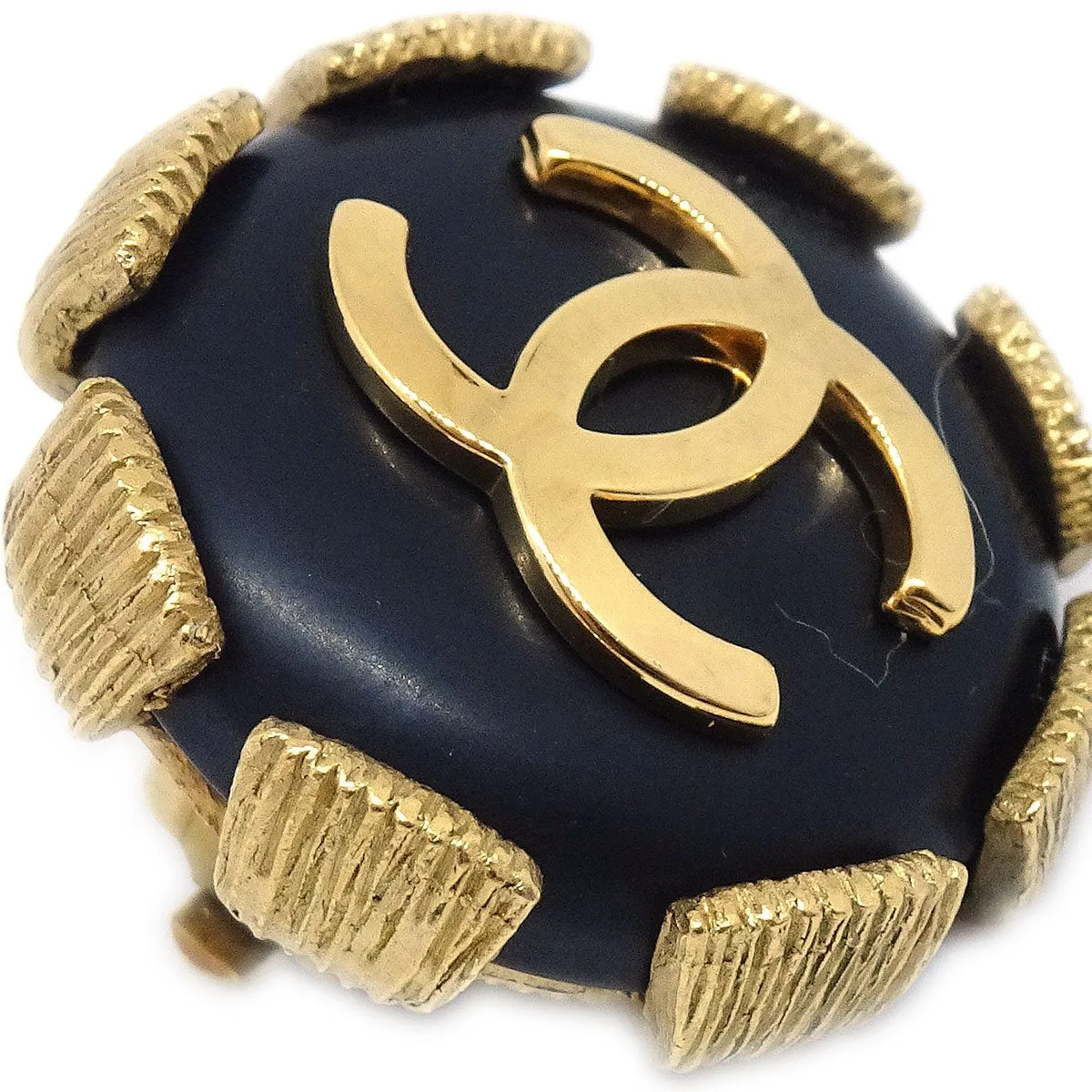 CHANEL 1994 Black & Gold Earrings Clip-On 81913