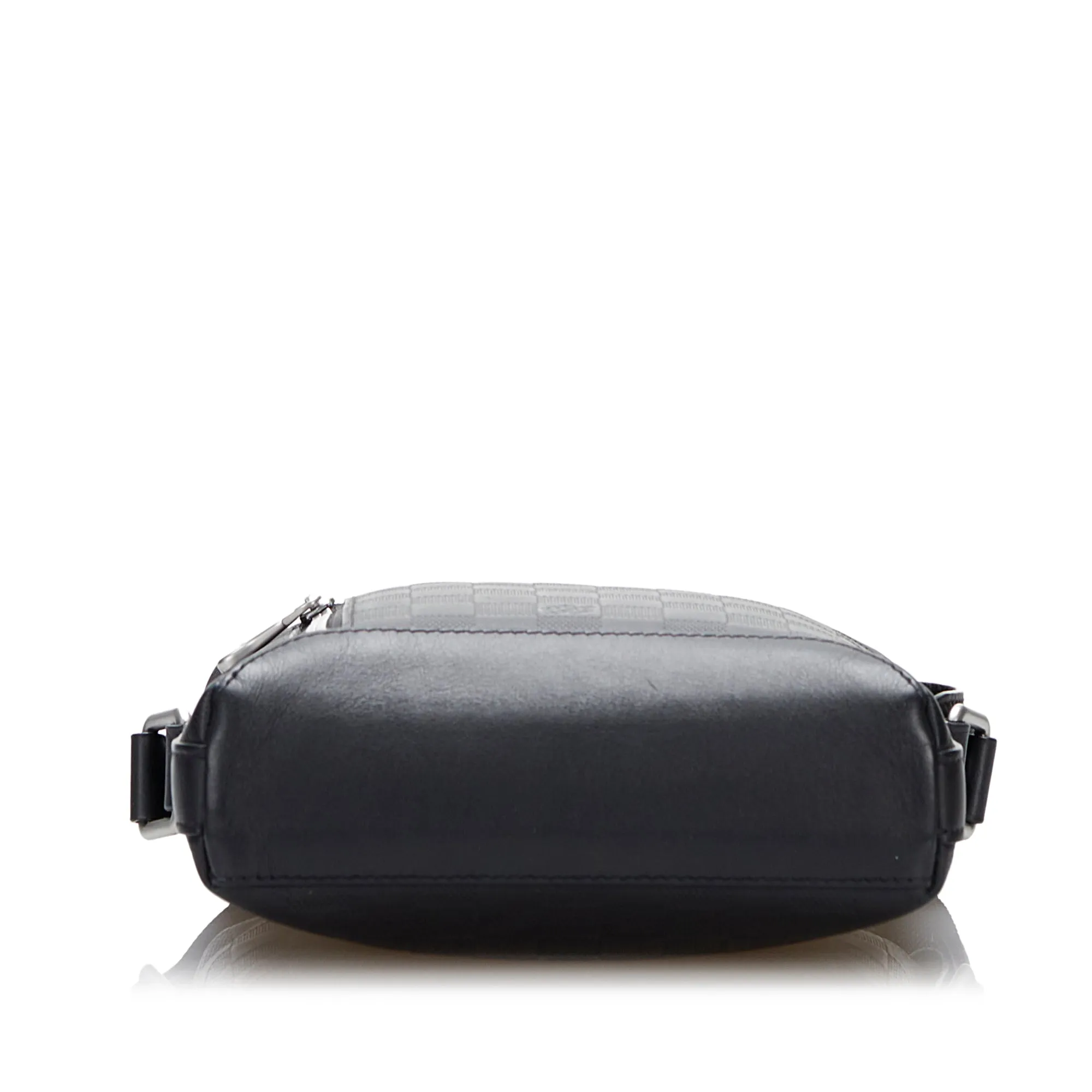 Louis Vuitton Damier Infini Discovery Messenger Crossbody Bag